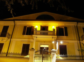 Гостиница B&B Santa Chiara, Сулмона